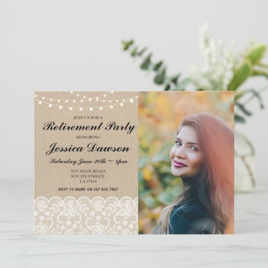 フォトリタイアメントレースバーラップかわいらしストリングライト 招待状 (スタンド正面)