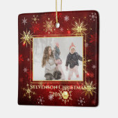 フォトレッド金ゴールドスノーフレーククリスマスクリスマスホリデー セラミックオーナメント (左)