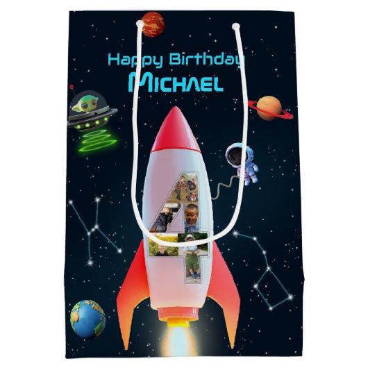 フォト付きビッグ4 | 宇宙ロケット4th誕生日 ミディアムペーパーバッグ (裏面)
