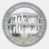 フォト引っ越しましたグレーウッド差出人住所ラベル ラウンドシール (正面)