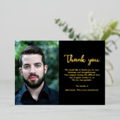 フォト悔やみや弔慰死別葬式ブラック金ゴールド 箔招待状 (立ち正面)