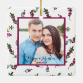 フォト手書きスクリプトウィンターベリー セラミックオーナメント (裏面)