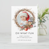 フォト新生児モダンファミリークリスマスリース シーズンカード (スタンド正面)