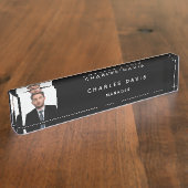 フォト白黒モノグラムのミニマル主義者 デスクネームプレート (側面)