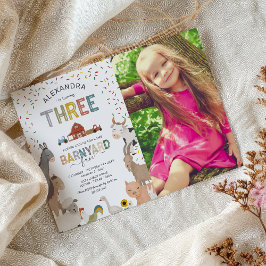 フォト納屋周囲の庭ファーム3rd誕生日招待状 招待状