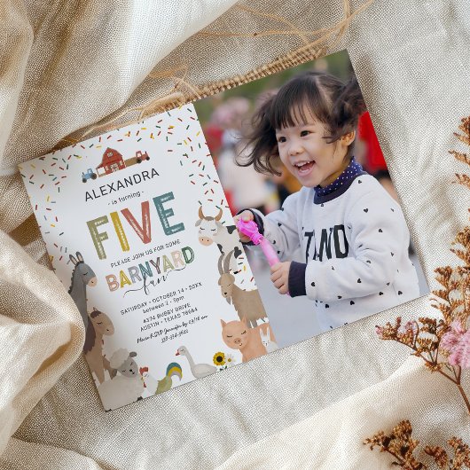 フォト納屋周囲の庭ファーム5th誕生日招待状 招待状