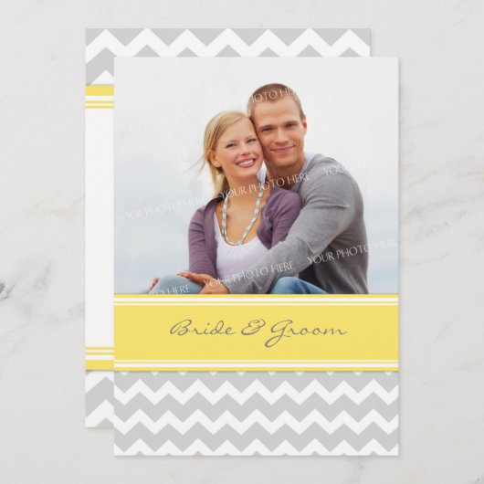 フォト結婚式招待状グレーイエローシェブロン 招待状 (正面/裏面)