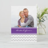 フォト結婚式招待状グレープラムシェブロン 招待状 (スタンド正面)