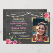 フォト誕生日ピンクフローラチョークアニーエイジウムズ 招待状 (正面/裏面)