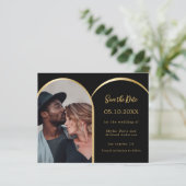 フォト ブラック ゴールド ウェディング Save the Date カード (スタンド正面)