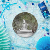 フォレストロードスノーパインツリーズ写真 ペーパープレート (パーティー)