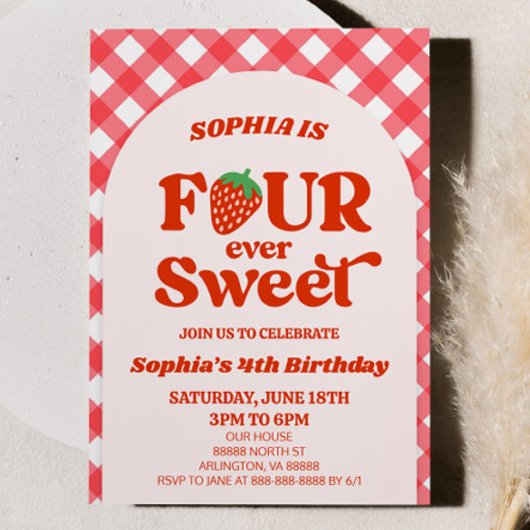 フォーエバースウィートストロベリー4th誕生日パーティー 招待状