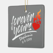 フォーエバーユアズ名前をカスタムするバレンタイン |オーナメント セラミックオーナメント (左)