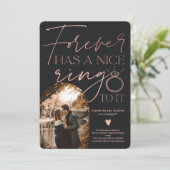 フォーエバーリングフォトアーチバラ金ゴールドブラック婚約 案内状 (スタンド正面)