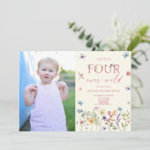 フォーエバーワイルド ワイルドフラワー フォト 4歳 誕生日パーティー 招待状 (スタンド正面)