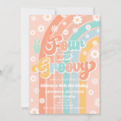 フォーエバー グルービー レインボー デイジー 4歳の誕生日パーティー 招待状 (正面)