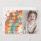 フォーエバーGroovyレトロレインボー4thバースデーフォト 招待状 (正面)