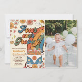 フォーエバーGroovyレトロレインボー4thバースデーフォト 招待状 (正面)