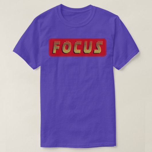 フォーカスヴィンテージレトロ文字 Tシャツ (デザイン正面)
