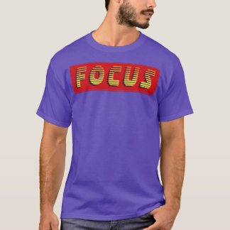 フォーカスヴィンテージレトロ文字 Tシャツ