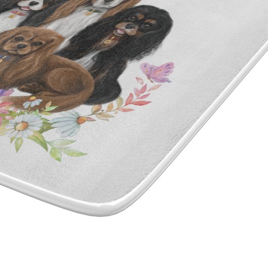 フォーカヴァリエキングチャールズスパニエル犬ズインフラワーズ   カッティングボード (角)