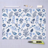 フォークアートボタニカルフローラプリントブルーホワイトリーブメント 薄葉紙 (クラフト)