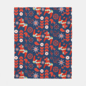 フォークアートレッドスウェーデンダラホースフローラオンブルー フリースブランケット (正面)