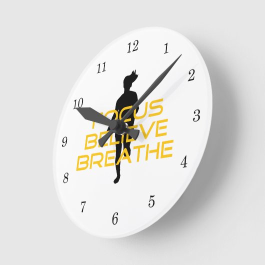 フォーク信じスリーイエロランニングーフィットネス ラウンド壁時計 (傾斜)