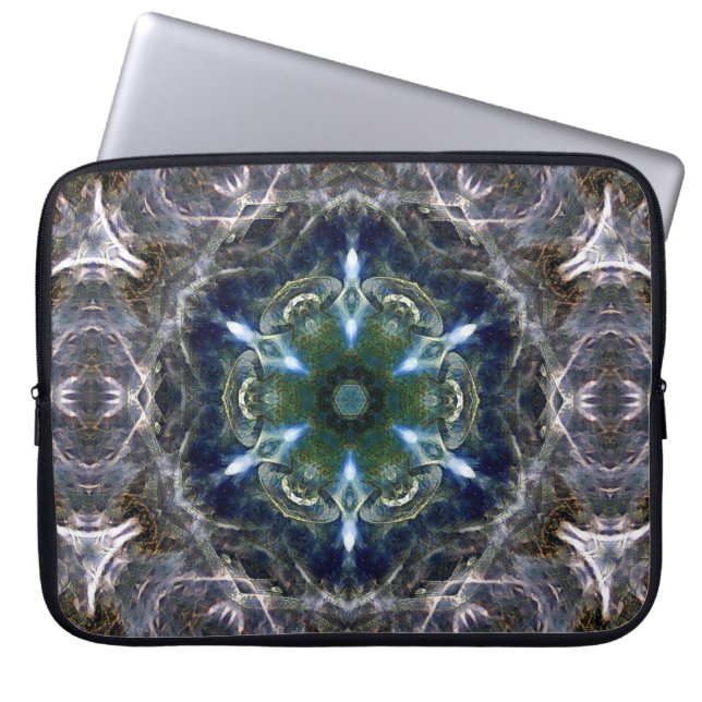 フォーク曼荼羅 ラップトップスリーブ (正面)