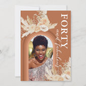 フォーティアンドファブルーズバーンオレンジボホ誕生日 招待状 (正面)