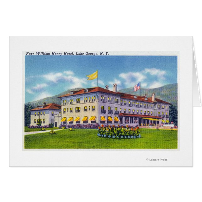 フォートウィリアム・ヘンリー・ホテルの外観 (正面横)