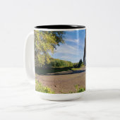 フォートスネリング公園を通るメンドタ橋 ツートーンマグカップ (正面左)