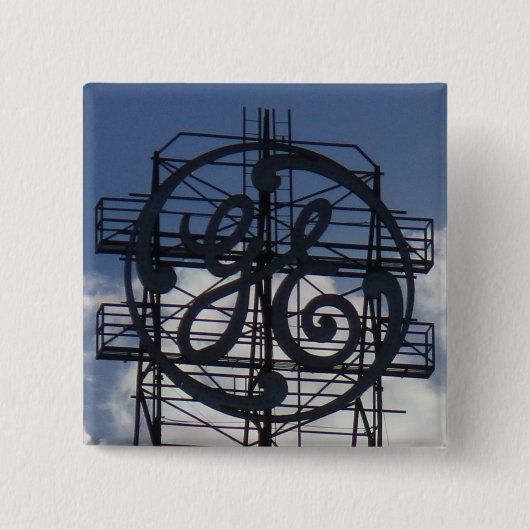 フォートワインの象徴的なGEのサインボタン 缶バッジ (正面)