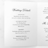 フォーマルな結婚式にぴったりなモノクロの伝統的なウェディング 三つ折り招待状 (内部最初)