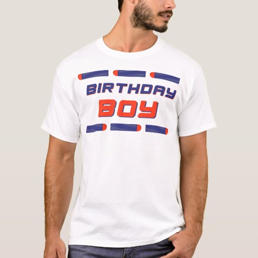 フォームダーツウォー誕生日ボーイ Tシャツ (正面)