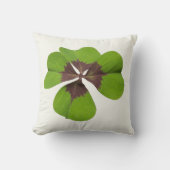 フォーリーフラッキークローバーSt patricks dayグッドラック クッション (正面)