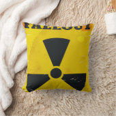 フォールアウトシェルター警告ヴィンテージのポスター クッション (ブランケット)