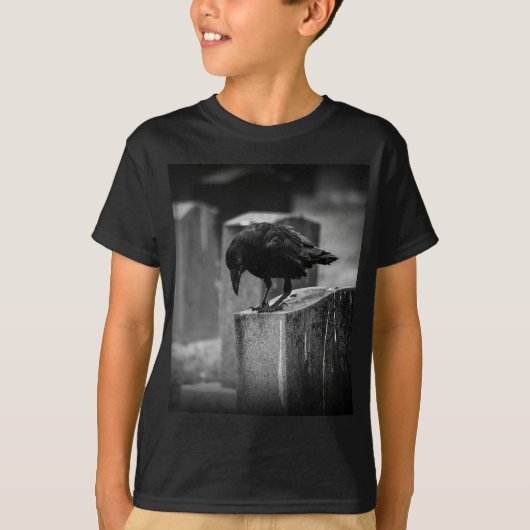 フォールン墓地クロウ Tシャツ (正面)