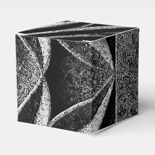 フォールン平和通過 フェイバーボックス (正面サイド)