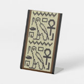 フクロアンキヒエログリフベージュ色デザイナークロシェプリント 台座サイン (正面)