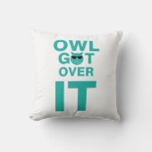 フクロウが乗る クッション (正面)