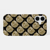 フクロウが何度も繰り返される iPhone 16ケース (裏面横)
