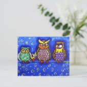 フクロウが集まるおもしろいフォークアート ポストカード (スタンド正面)