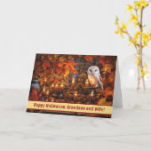 フクロウとの孫と妻ハッピーハローウィン カード (黄色い花)
