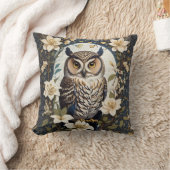 フクロウとジャスミンの美しい花 クッション (ブランケット)