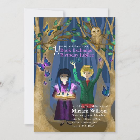 フクロウと蝶の本交換誕生日招待状 招待状 (正面)
