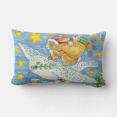 フクロウのサンタ・クロースがウサギを迎える可愛いクリスマス ランバークッション (裏面)