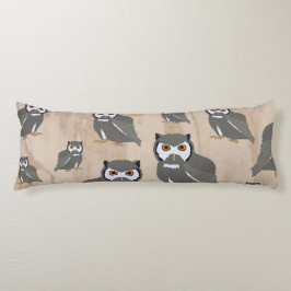 フクロウのパターンと素朴木材 ボディピロー