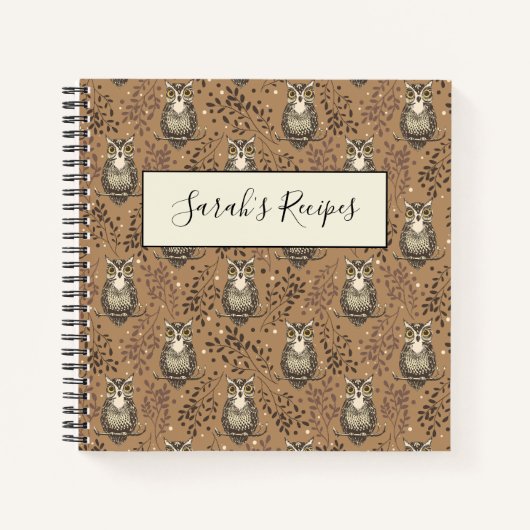 フクロウの図解入りの、写真付きの木地模様 ノートブック (正面)