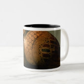 フクロウの形のつぼ、原始Corinthian ツートーンマグカップ (正面右)